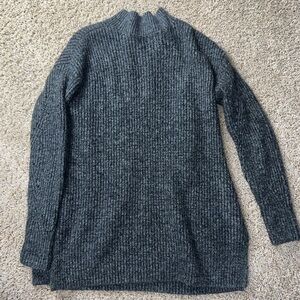 Old Navy Gray Sweater with Ribbed Detailing